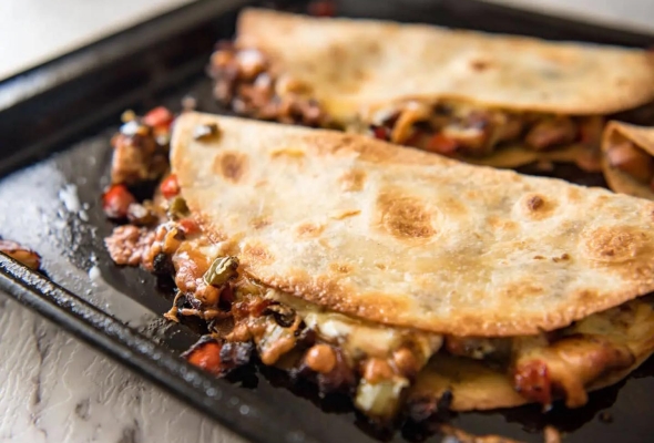 Quesadillas de Chicharrones
